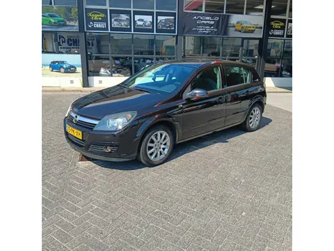 Opel Astra 1.8 Elegance