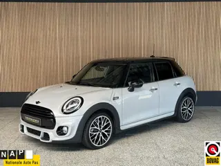 MINI 5-Deurs 1.5 Cooper Serious Business Mini 1.5 Cooper Serious Business King Cross uitvoering | JC