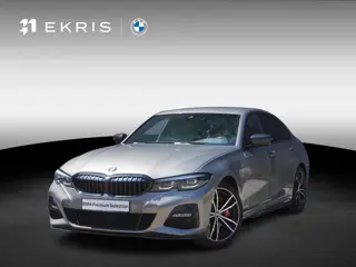BMW 3 Serie Sedan 330e | High Executive | Model M Sport | HiFi System | Extra getint glas achter | 1