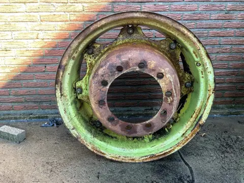 MB Trac W15Lx30 wiel MB Trac