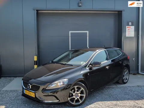 Volvo V40 2.0 D2 Inscription Vol Leer sublieme uitvoering