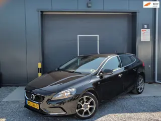 Volvo V40 2.0 D2 Inscription Vol Leer sublieme uitvoering