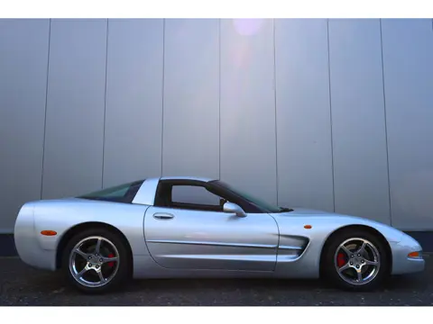 Chevrolet Corvette C5 50th ANNIVERSARY 6-bak (bj 2003)