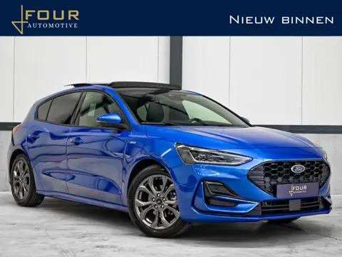 Ford Focus 1.0 EcoBoost Hybrid ST Line | Panoramadak | NW Scherm | Fabrieksgarantie 2030 | Full LED 