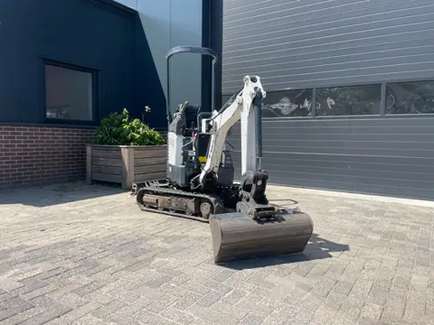 Bobcat E10 Minigraver - mini graafmachine - Kubota Takeuchi Hitachi