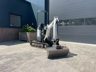 Bobcat E10 Minigraver - mini graafmachine - Kubota Takeuchi Hitachi
