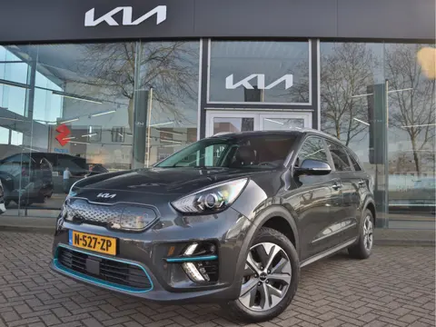 Kia e-Niro Edition 64 kWh 3-Fase | Navigatie | Camera | Stoel/Stuurverwarming | ECC-Airco | Trekhaak