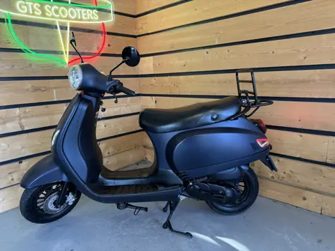 BTC Snorscooter Riva injectie (bj 2020, automaat)