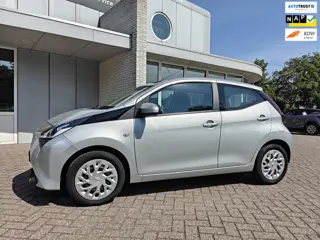 Toyota Aygo 1.0 VVT-i x-play limited/ Camera / Android / Eerste eigenaar!