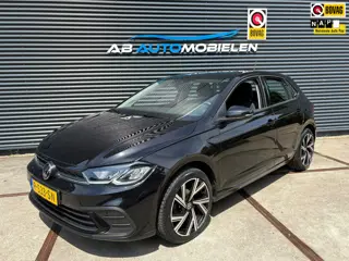 Volkswagen Polo 1.0 TSI Life Business DIGITAL DASH/ CARPLAY /PDC