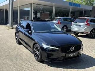 Volvo V60 T6 Recharge AWD Plus Dark Pano 360 Keyless Pilot Assist
