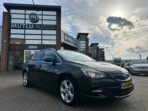 Opel Astra Sports Tourer 1.4 Turbo GT NAP PDC 140PK Airco