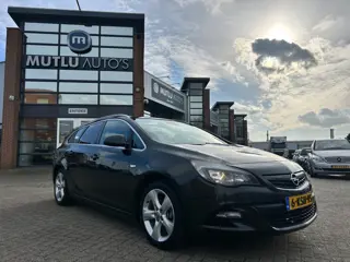 Opel Astra Sports Tourer 1.4 Turbo GT NAP PDC 140PK Airco