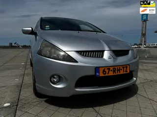 Mitsubishi Grandis 2.4-16V Intense 6p. CLIMA CRUISE NAP