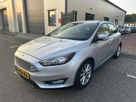 Ford Focus 1.0 Titanium 2018 Navigatie PDC