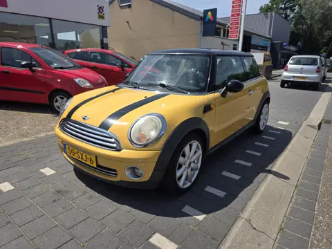 MINI 3-Deurs 1.6 Cooper airco, elektrische ramen, sportvelgen en slechts 109000 km gelopen