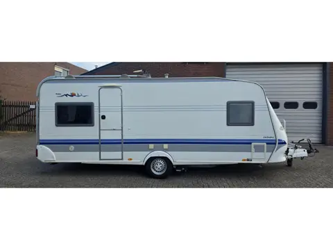 Hobby 540 Exclusive **VOORTENT-LUIFEL-MOVER**