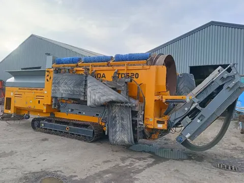 Anaconda TD620 tracked rups trommel zeef screener