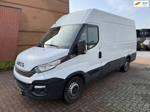 Iveco Daily 35S16V 2.3 352 L3H2, Euro 6, Automaat, Trekhaak, Airco, 3 Persoons