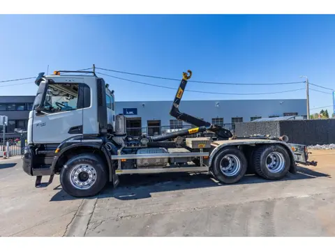 Iveco X-WAY 460 (bj 2021, automaat)