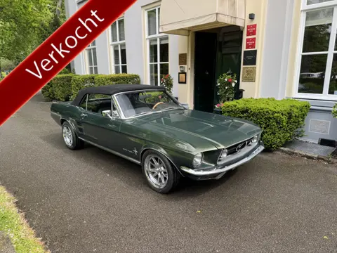 Ford Mustang Convertible, volledig gerestaureerd (bj 1967)