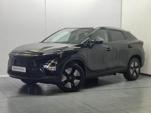 Omoda 5 EV Premium 61 kWh Elektr. Achterklep / Andr. Auto-Apple carpl. / Stoelverw. / Schuif-Kanteld