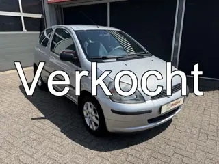 Toyota Yaris 1.3-16V VVT-i Sol (bj 2000)