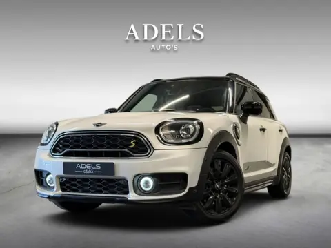 MINI Countryman Cooper S E ALL4 Exquisite Panodak HUD Camera Keyless Leder Dealer Onderhouden