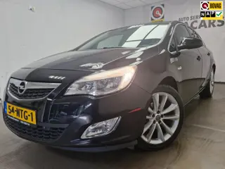 Opel Astra 1.4 Turbo Cosmo AIRCO ! NIEUWE BANDEN ! PARK ASSIST MET CAMERA !