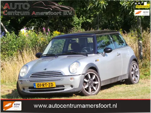 Mini 3-Deurs 1.6 Cooper ( INRUIL MOGELIJK )