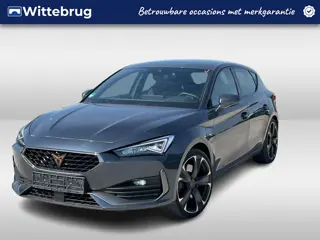 CUPRA Leon 1.4 e-Hybrid 245pk VZ Performance / Sportstoelen / Stoel + Stuurverwarming / Parkeersenso