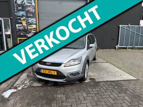 Ford Focus Wagon 1.8 Titanium X Adventure | APK | Clima | Cruise Control
