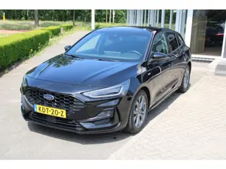 Ford Focus 1.0 EcoBoost Hybrid 155 PK ST Line X WINTER-PACK| B&O AUDIO | MATRIX LED |