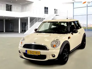 Mini 1.6 Cooper 6Bak-Airco-Cruisecontrol-Navi scherm-Bluetooth-Elek.ramen-Velgen