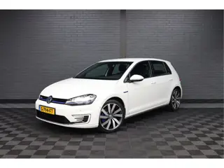 Volkswagen Golf 1.4 TSI GTE | LM VELGEN | AUTOMAAT | TREKHAAK AFNEEMBAAR | DE BTW IS VOOR BEDRIJVEN 