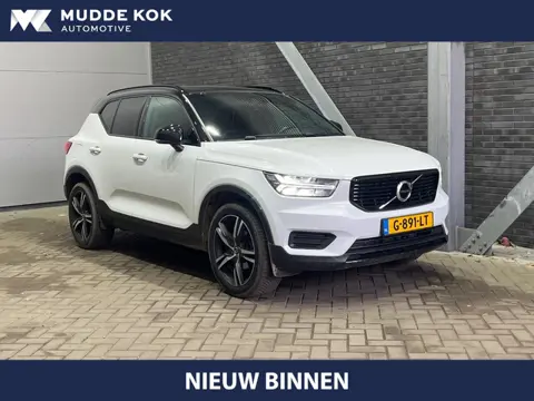 Volvo XC40 T3 R-Design | Automaat | Trekhaak | ACC | Panoramadak | BLIS | Camera | 19 Inch