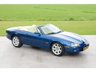 Jaguar XK8 Convertible 4.0 V8 - Dealer Maintained