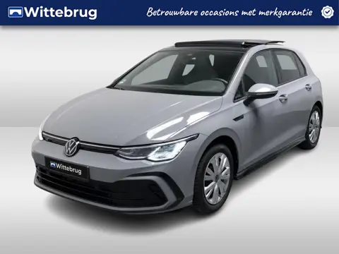 Volkswagen Golf 1.5 TSI 2x R-Line / FABRIEKSGARANTIE TM 02-2028/ PANO/ PARK.SENSOR.V+A/ CAMERA/ ACC/