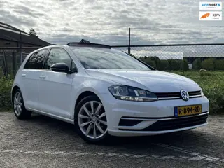 Volkswagen Golf 1.0 TSI Panoramadak Adaptive Cruise Digitaal Dashboard