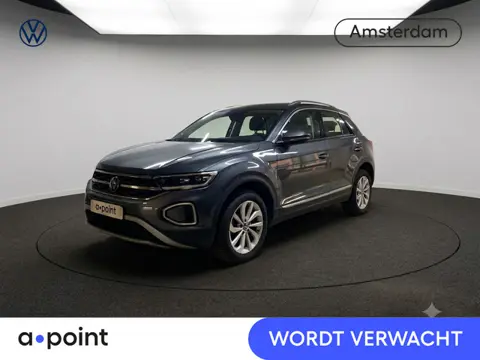 Volkswagen T-Roc 1.5 TSI Style 150 pk Automaat (DSG) | Navigatie via App | Parkeersensoren (Park ass