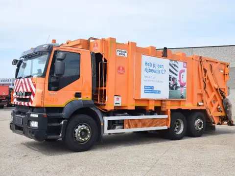 Iveco Stralis AD260S31 - VDK waste system Pusher 2000