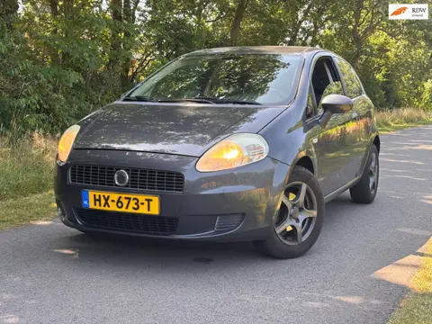 Fiat Grande Punto 1.4 Active | Lange APK + Airco Nu € 999,- !!!