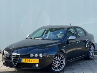 Alfa Romeo 159 BWJ 2012 | 1.7T 200PK TI Distinctive | LEDER/ALCANTARA | TREKHAAK | CLIMA | NAVI | CR