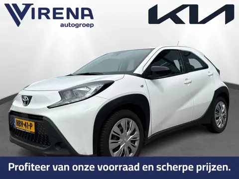 Toyota Aygo X 1.0 VVT-i S-CVT Play Apple & Android Carplay - Achteruitrijcamera - Airco - Automaat -