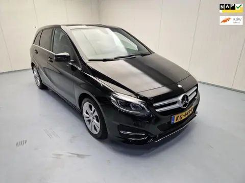 Mercedes-Benz B-klasse 180 Ambition Automaat Navi Ecc Cruise Control Alu Pdc Trekhaak