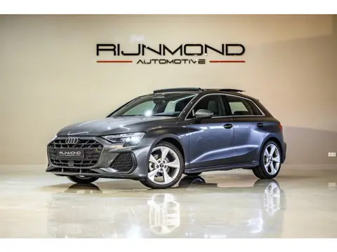 Audi A3 Sportback 35 TFSI 3X S-Line | Keyless| Pano | Sonos |Matrix-Led | Camera|Zelf Parkeren|Dode 