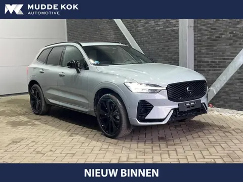 Volvo XC60 T6 Plug-in hybrid Ultra Black Edition | Trekhaak | Head-Up | Panoramadak | ACC | 360° Cam