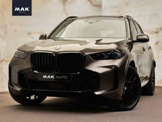 BMW X5 xDrive50e M Sport Pro , Sonderlackierung, SkyLounge pano, 4W-best., B&W, massage, Luchtv., Me