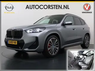 BMW X1 xDrive30e 327pk M-sport Leer Pano-Dak/Hef-Dak M-Sportstoelen+Elektr.+Geheugen+Verwarmd Trekha