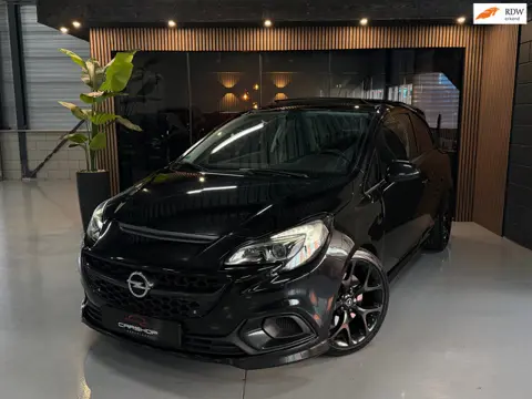 Opel Corsa 1.6 Turbo OPC PANO/RECARO/STOELVRM/STUURVRM/PDC